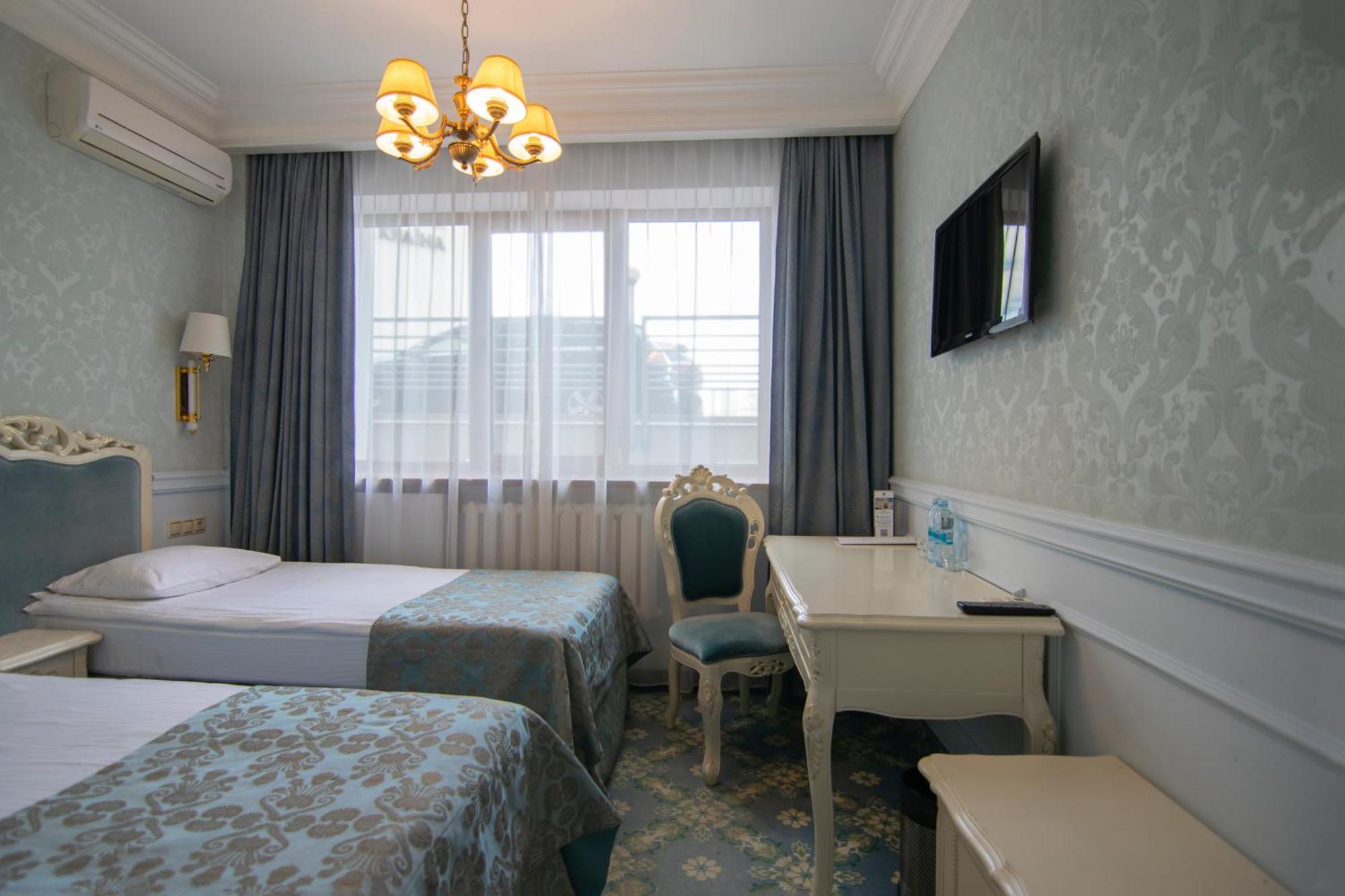 Royal Olympic Hotel Kyiv Exterior photo