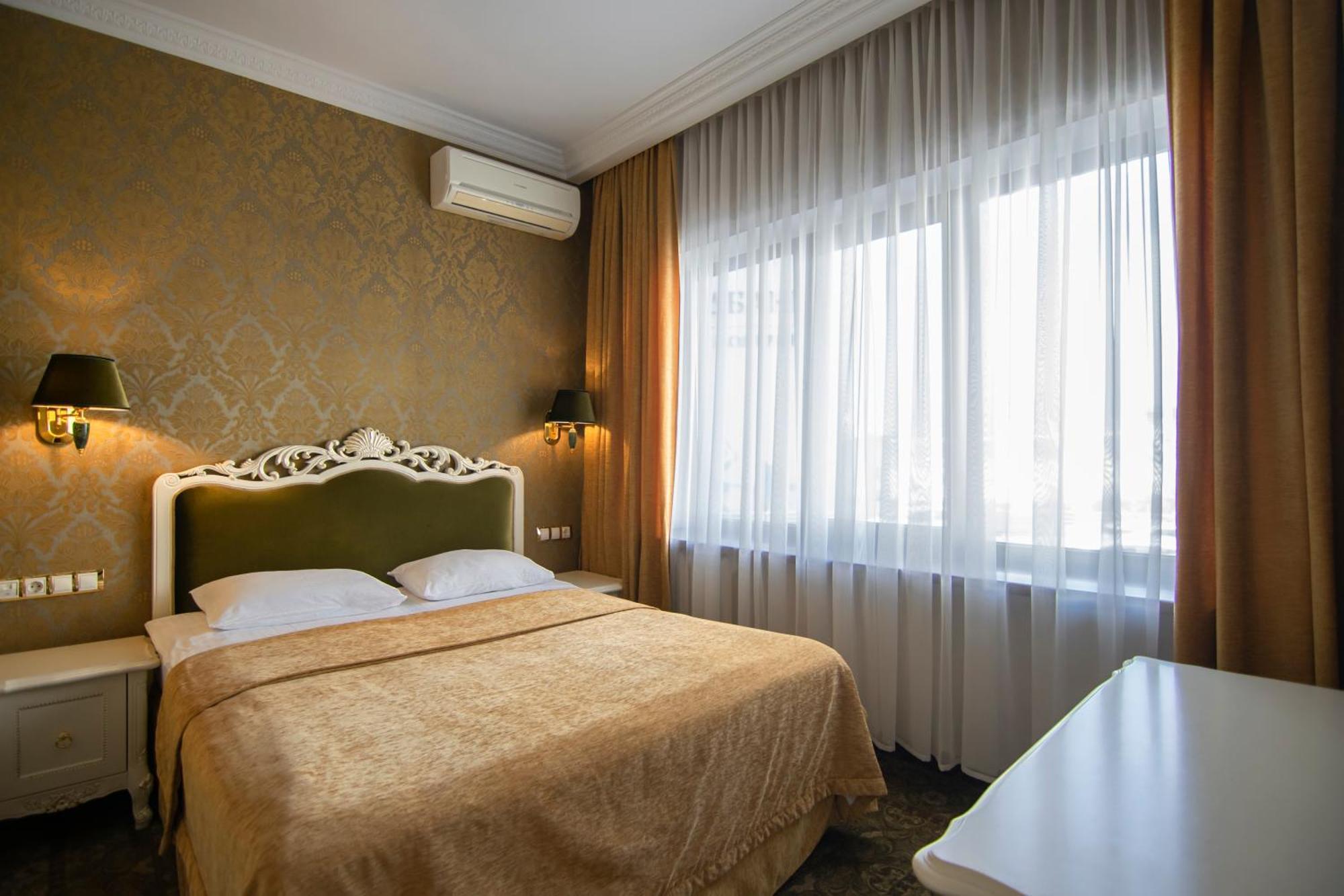 Royal Olympic Hotel Kyiv Exterior photo