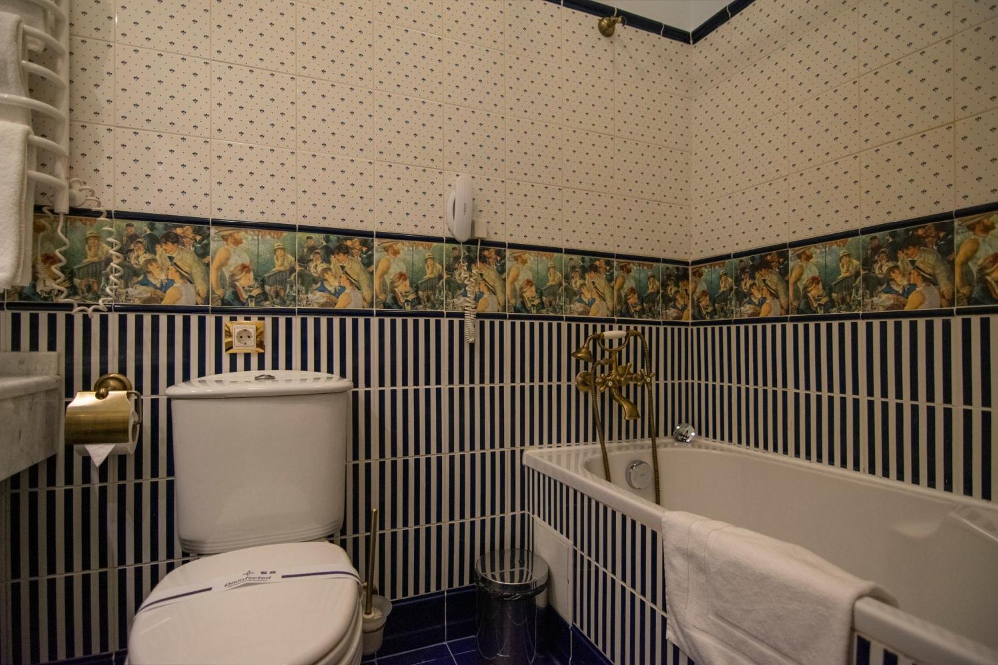 Royal Olympic Hotel Kyiv Room photo