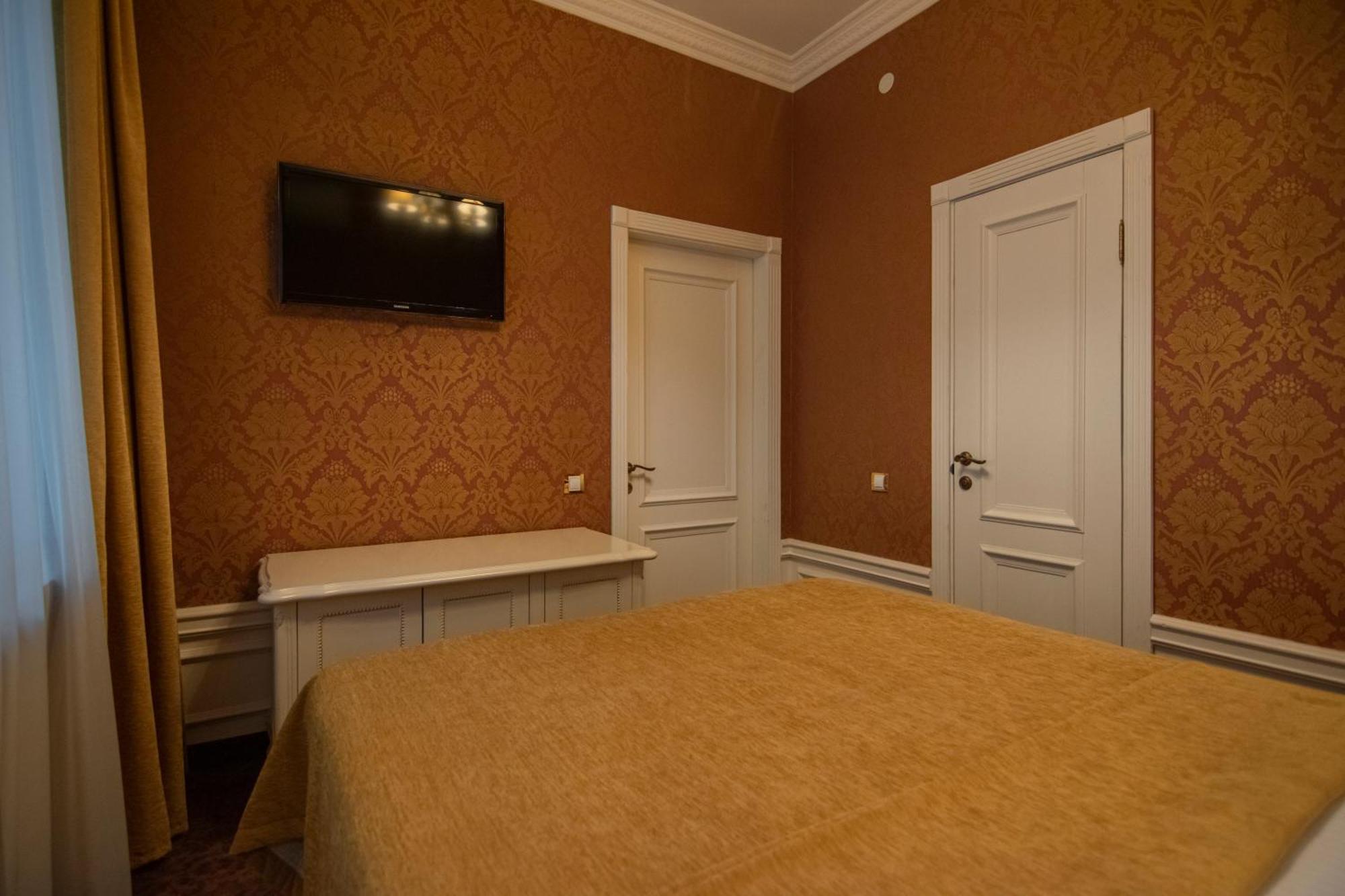 Royal Olympic Hotel Kyiv Exterior photo